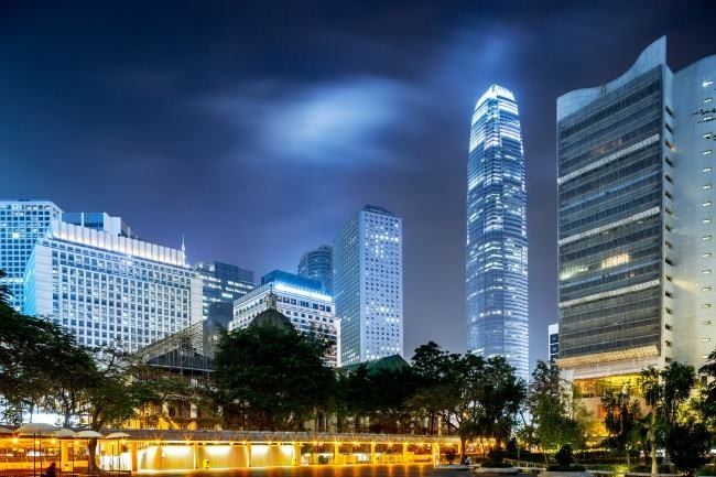 我想在香港注冊(cè)一家外貿(mào)公司，該怎么辦?